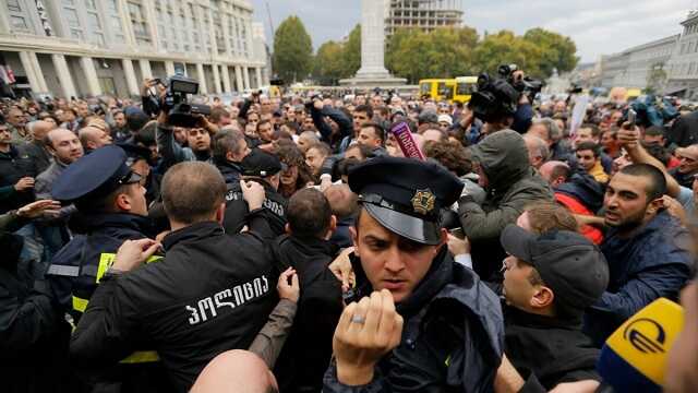 В Тбилиси произошли столкновения с полицией