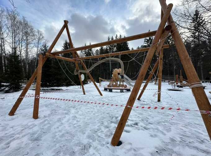 В Уфе на детской площадке ребёнку проломило челюсть бревном