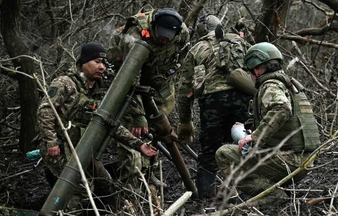 ВСУ продолжают попытки прорваться в Демидовку, в районе Красной Яруги идут бои