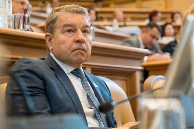 Депутат с ВНЖ в Италии осваивает миллиарды через «Автобан»
