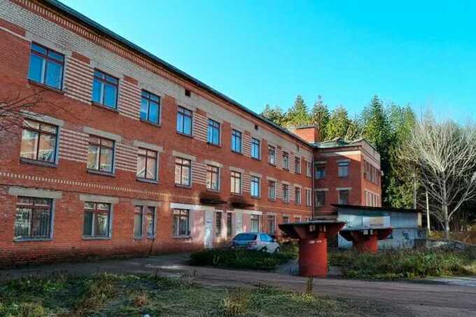 Жители Свердловской области выразили недовольство из-за закрытия роддома и простаивающих больниц